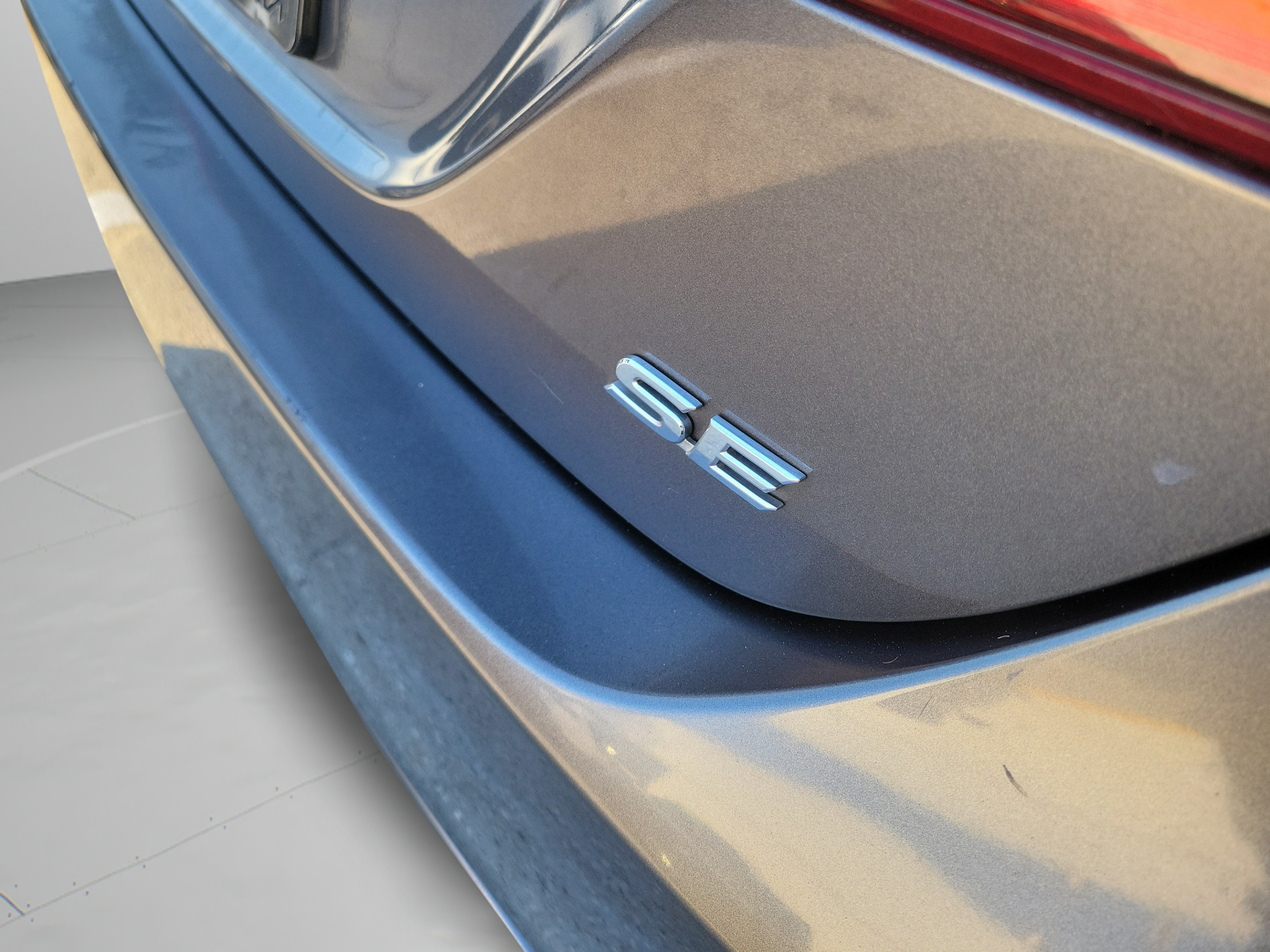 Used 2018 Toyota Camry SE FWD image 30
