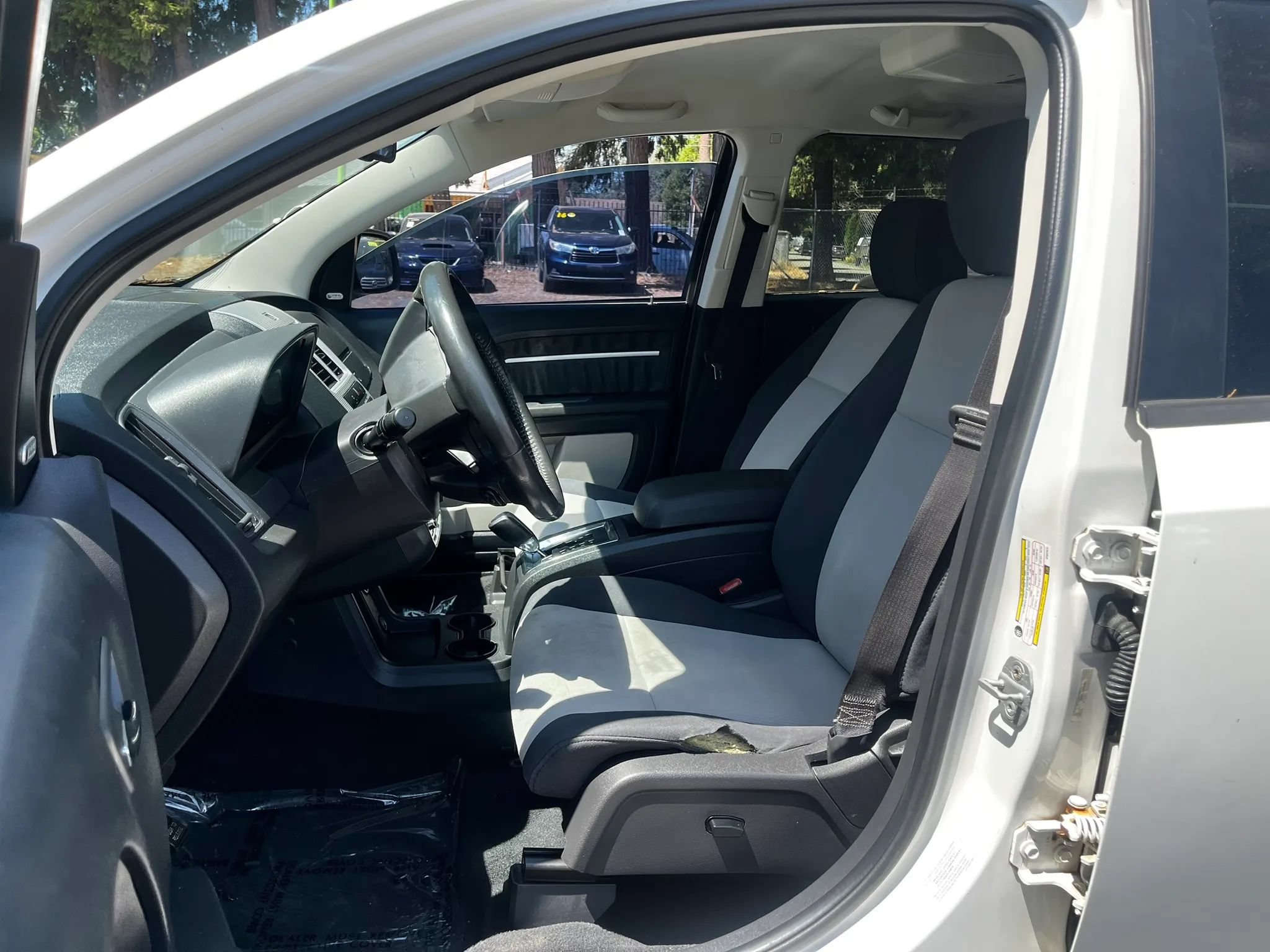 Used 2009 Dodge Journey SXT w/ Chrome Appearance Group FWD image 9