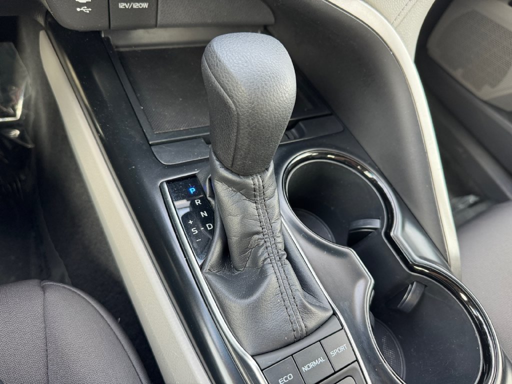 Used 2018 Toyota Camry LE FWD image 25