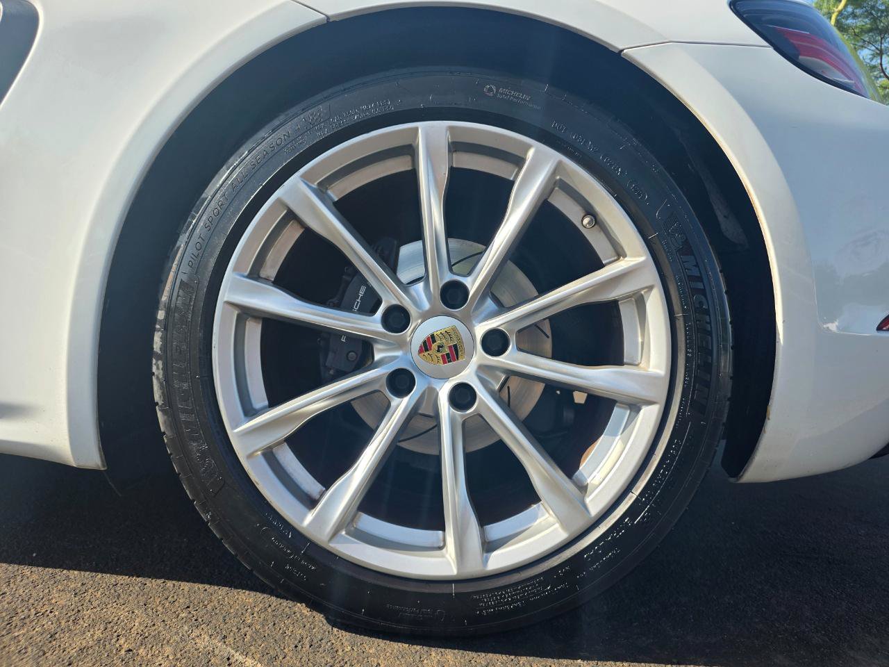 Used 2017 Porsche 718 Boxster RWD image 26