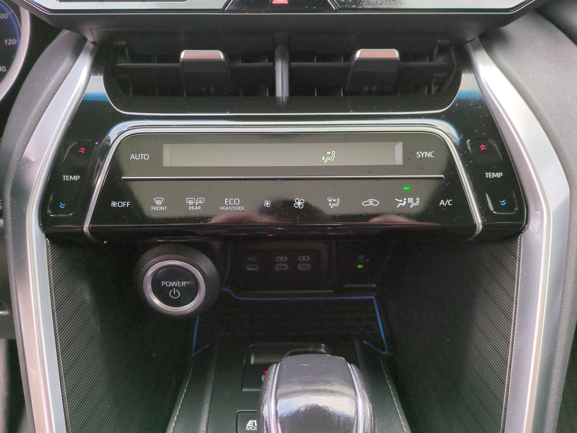 Used 2023 Toyota Venza Limited image 11