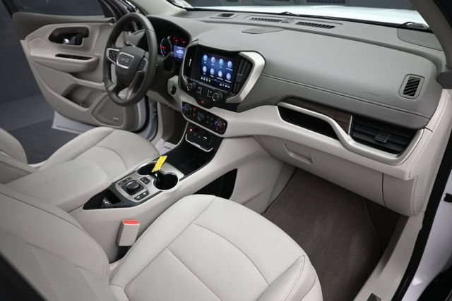Used 2020 GMC Terrain Denali w/ Denali Premium Package AWD/4WD image 29