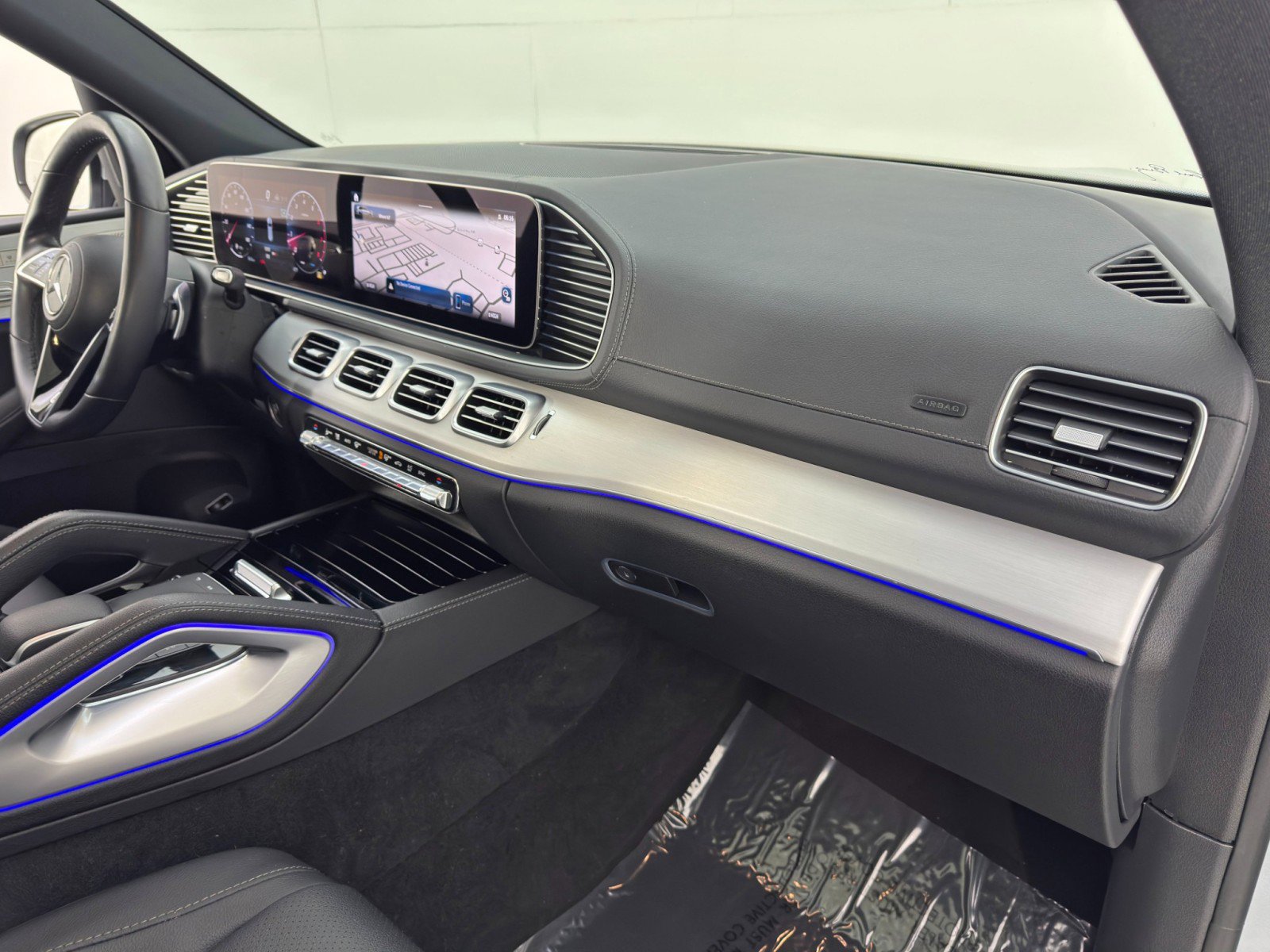 Used 2024 Mercedes-Benz GLS 450 4MATIC image 15
