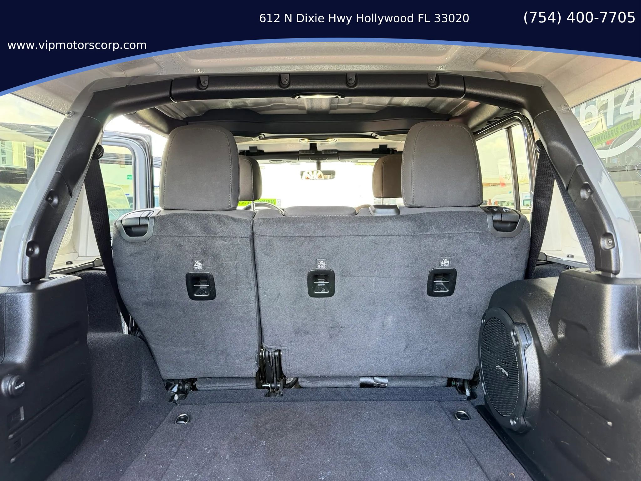 Used 2023 Jeep Wrangler Unlimited Sahara image 15