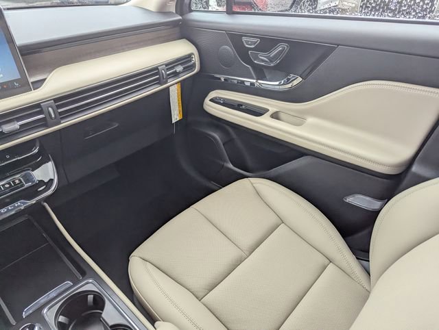 New 2026 Lincoln Corsair Reserve image 15