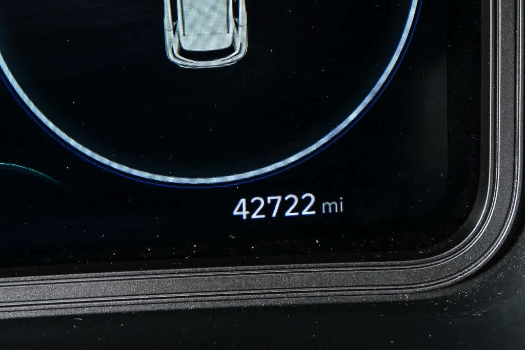 Used 2022 Hyundai Kona Limited image 9