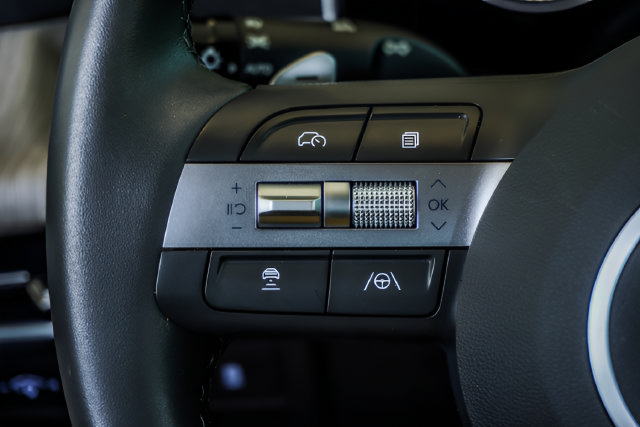 Certified 2025 Hyundai Sonata SEL FWD image 33