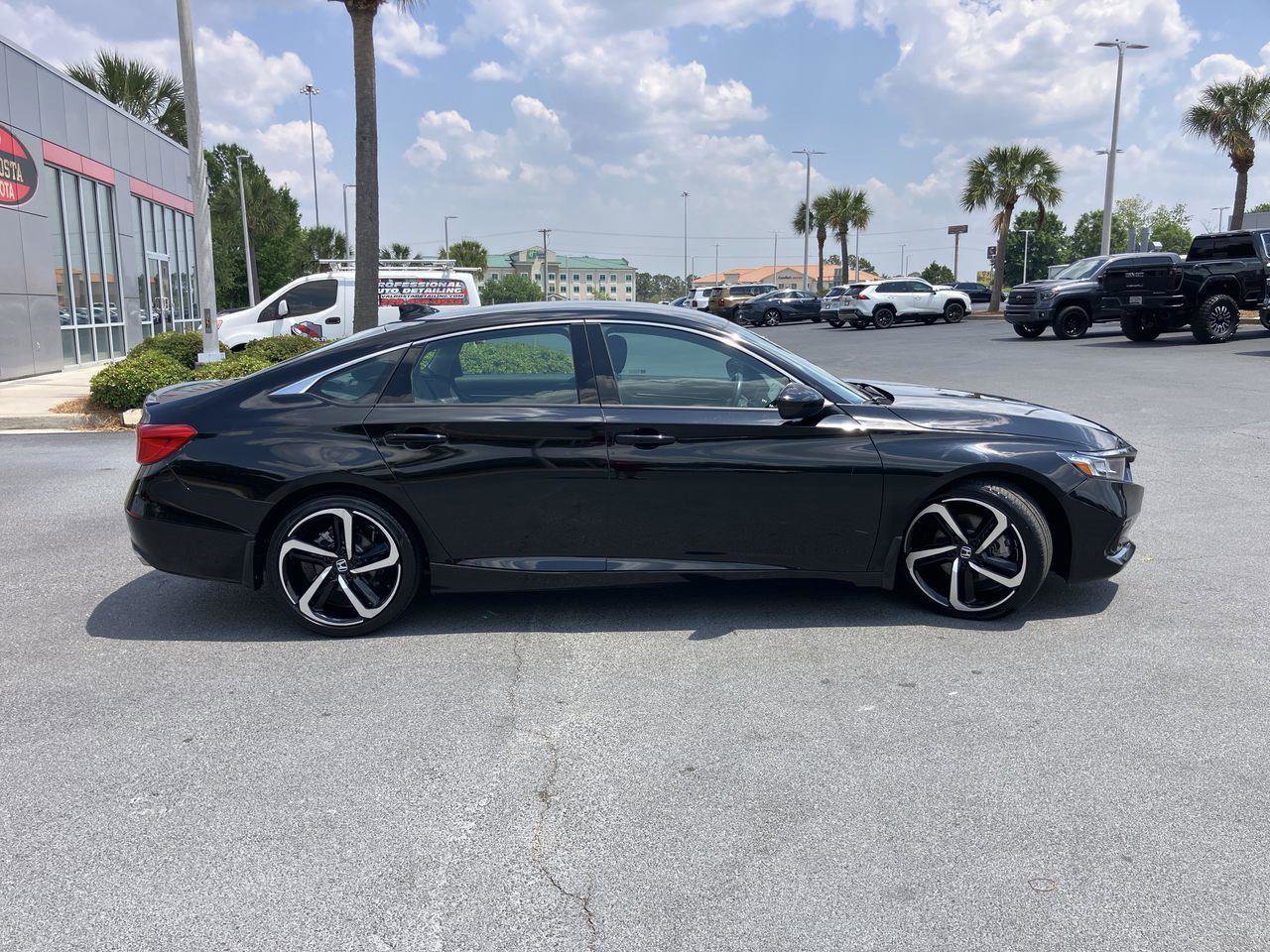 Used 2022 Honda Accord Sport Special Edition image 6