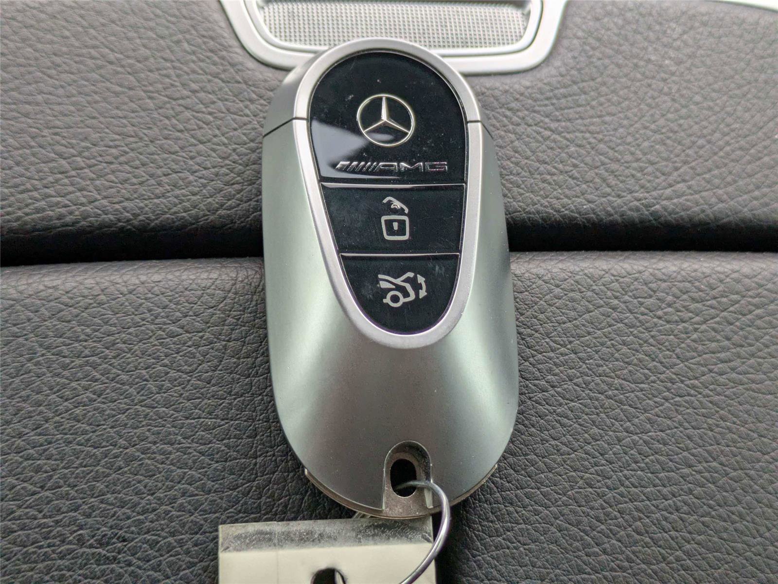 Used 2024 Mercedes-Benz EQE AMG 4MATIC SUV image 33