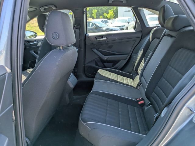 Used 2023 Volkswagen Jetta Sport image 14