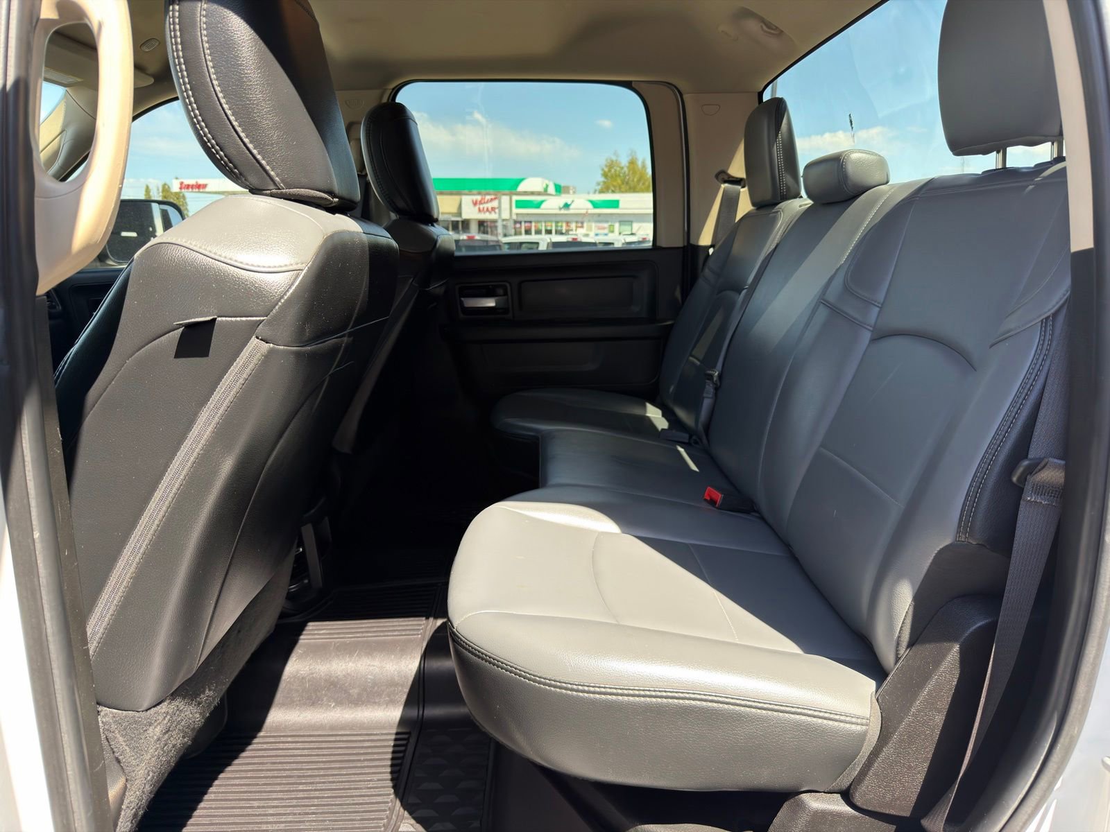 Used 2019 RAM 3500 Tradesman w/ Chrome Appearance Group AWD/4WD image 30