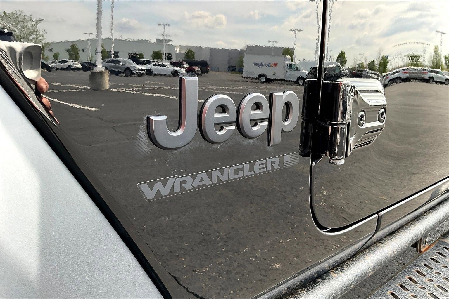Used 2024 Jeep Wrangler Sport AWD/4WD image 24
