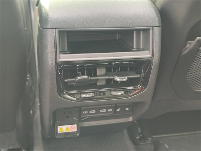 New 2026 Jeep Grand Cherokee Limited image 33