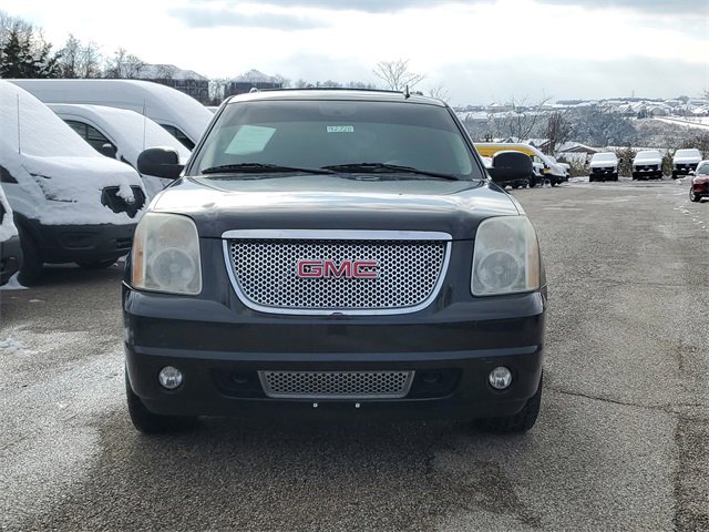 Used 2012 GMC Yukon Denali image 2