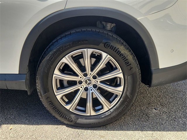 Used 2024 Mercedes-Benz GLC 300 4MATIC image 32