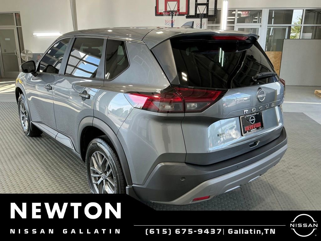 Used 2023 Nissan Rogue S FWD image 17