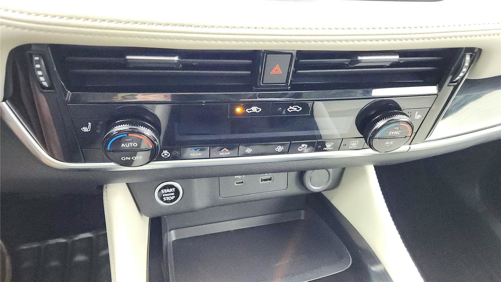 Used 2023 Nissan Rogue SL w/ SL Premium Package AWD/4WD image 25