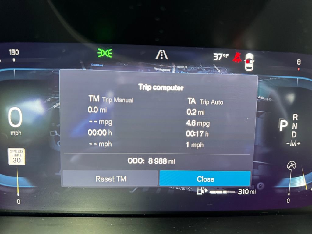 Certified 2025 Volvo V60 B5 Cross Country Plus image 24