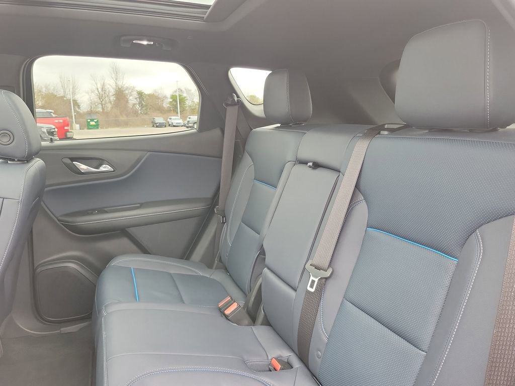 Used 2024 Chevrolet Blazer RS w/ Driver Confidence II Package image 28