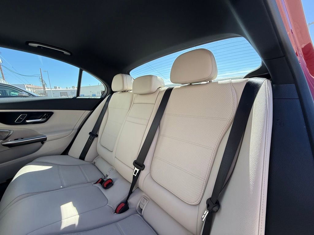 Used 2025 Mercedes-Benz C 300 Sedan image 8