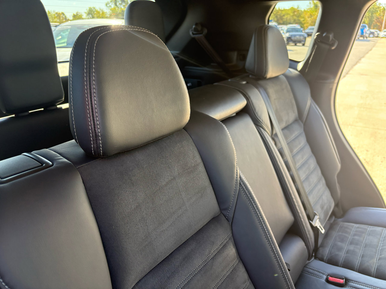 Used 2022 Mitsubishi Outlander SE image 48