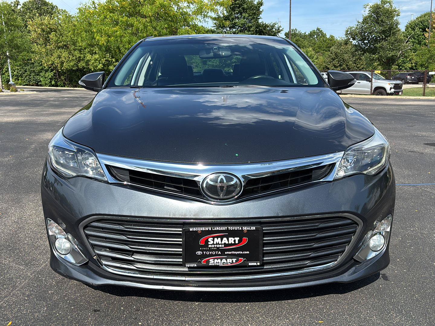 Used 2013 Toyota Avalon Limited w/ Technology Pkg FWD image 6