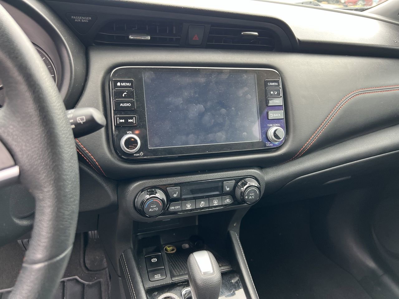 Used 2023 Nissan Kicks SR w/ SR Premium Package image 9