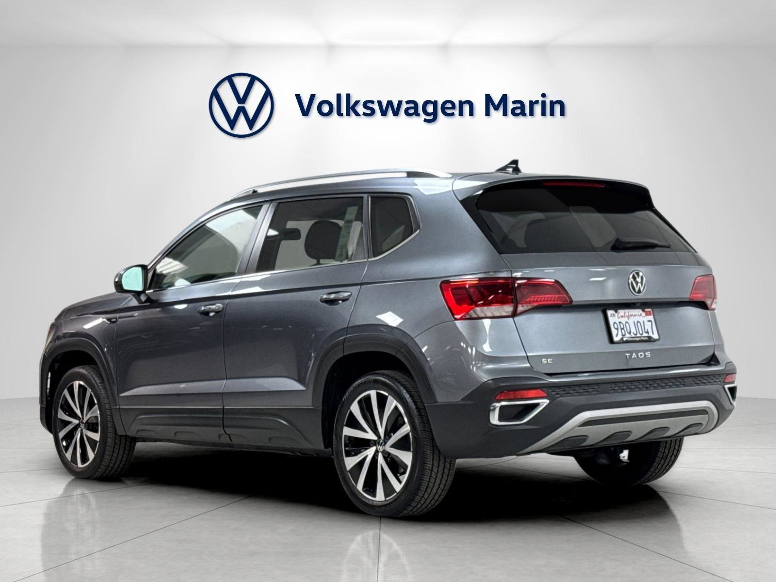 Used 2022 Volkswagen Taos SE FWD image 3