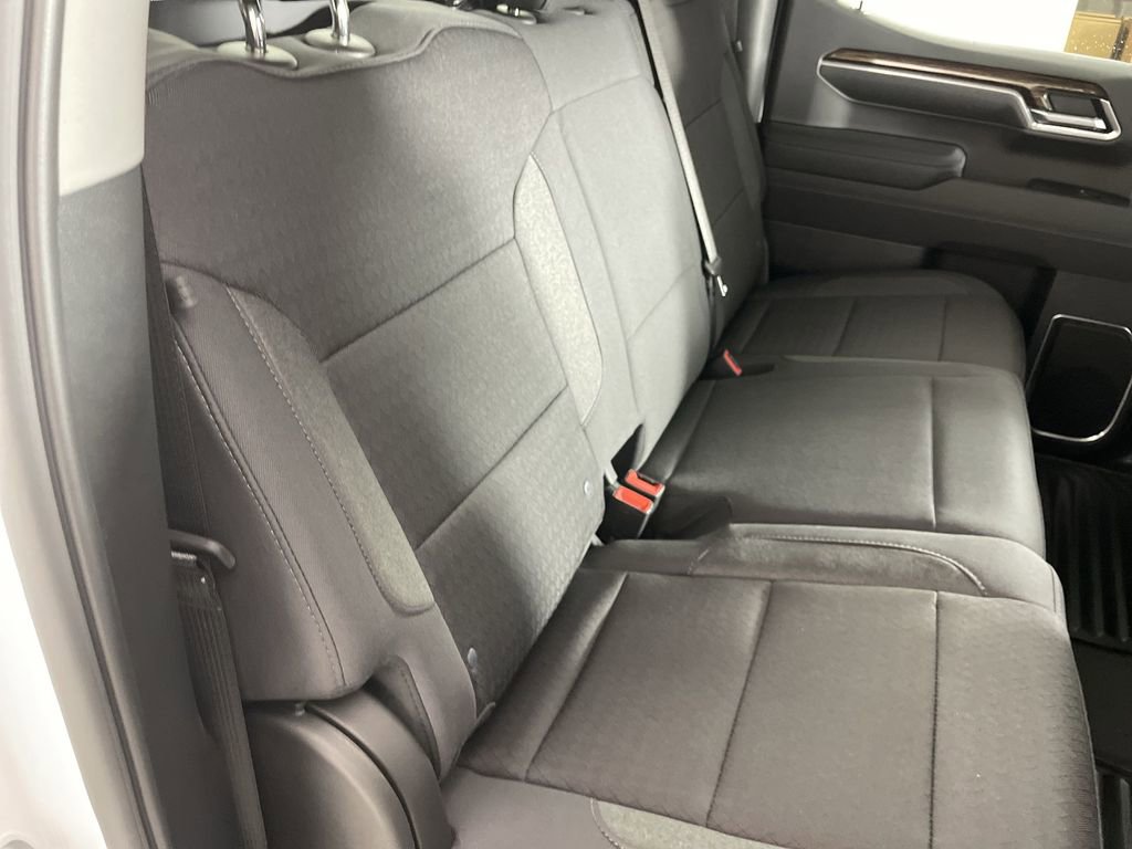 Used 2025 GMC Sierra 1500 SLE image 27