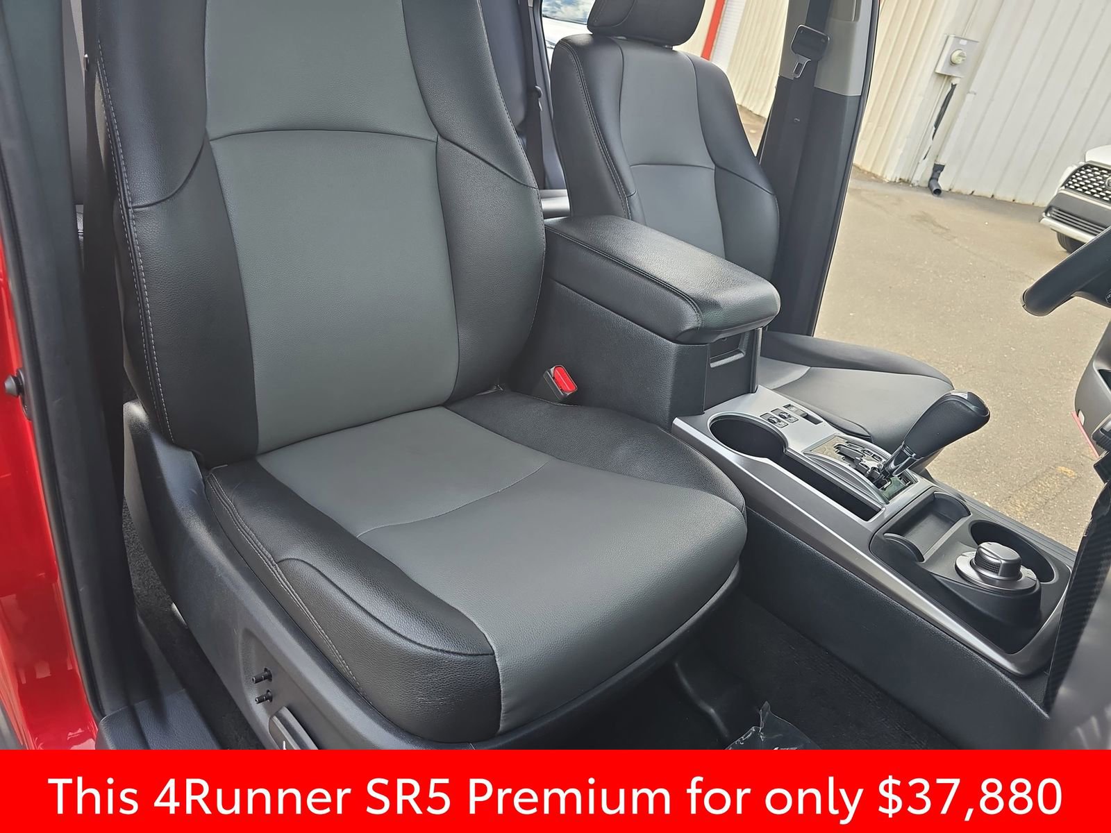 Used 2022 Toyota 4Runner SR5 Premium w/ Moonroof Package AWD/4WD image 16