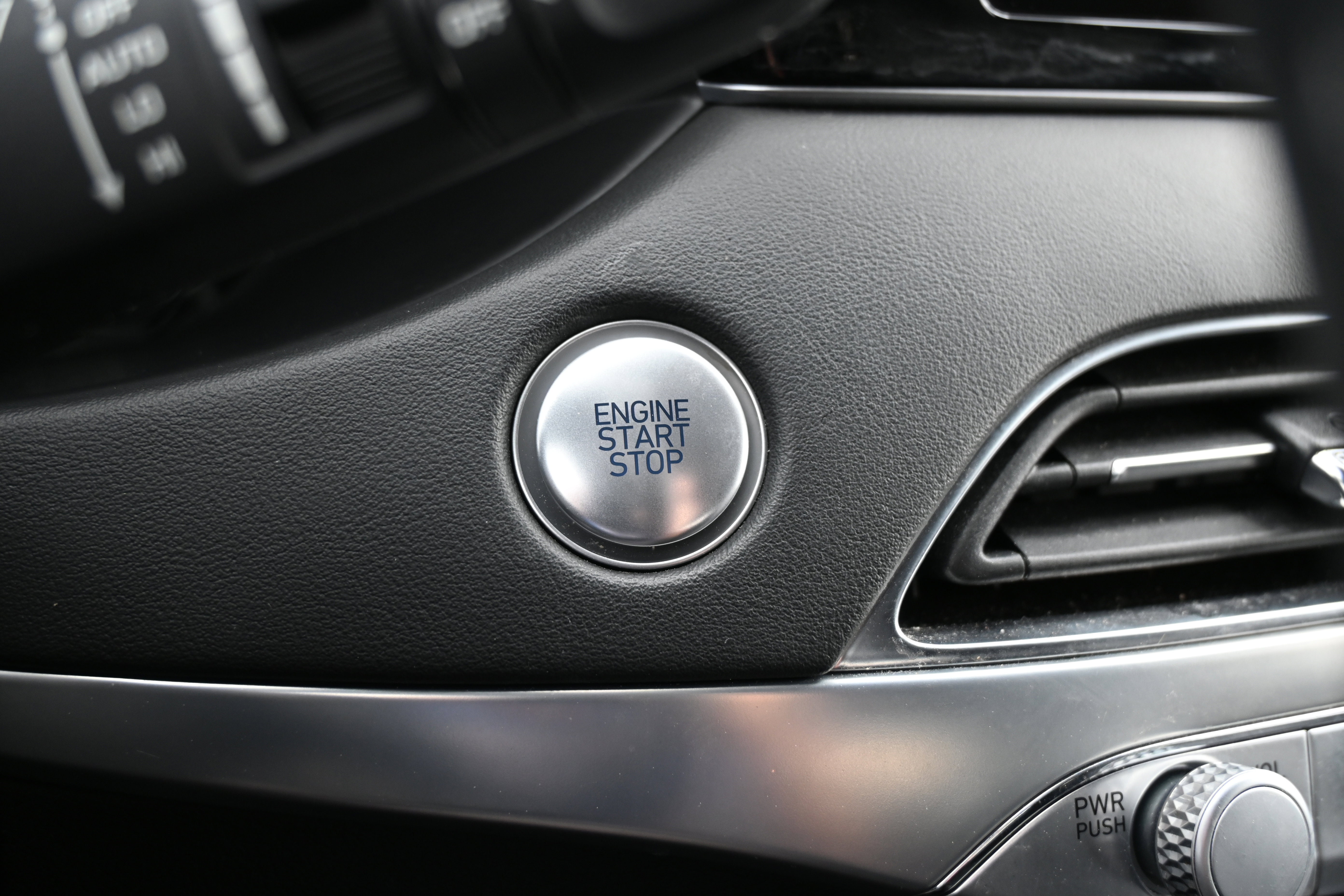 Used 2022 Hyundai Palisade Limited image 23