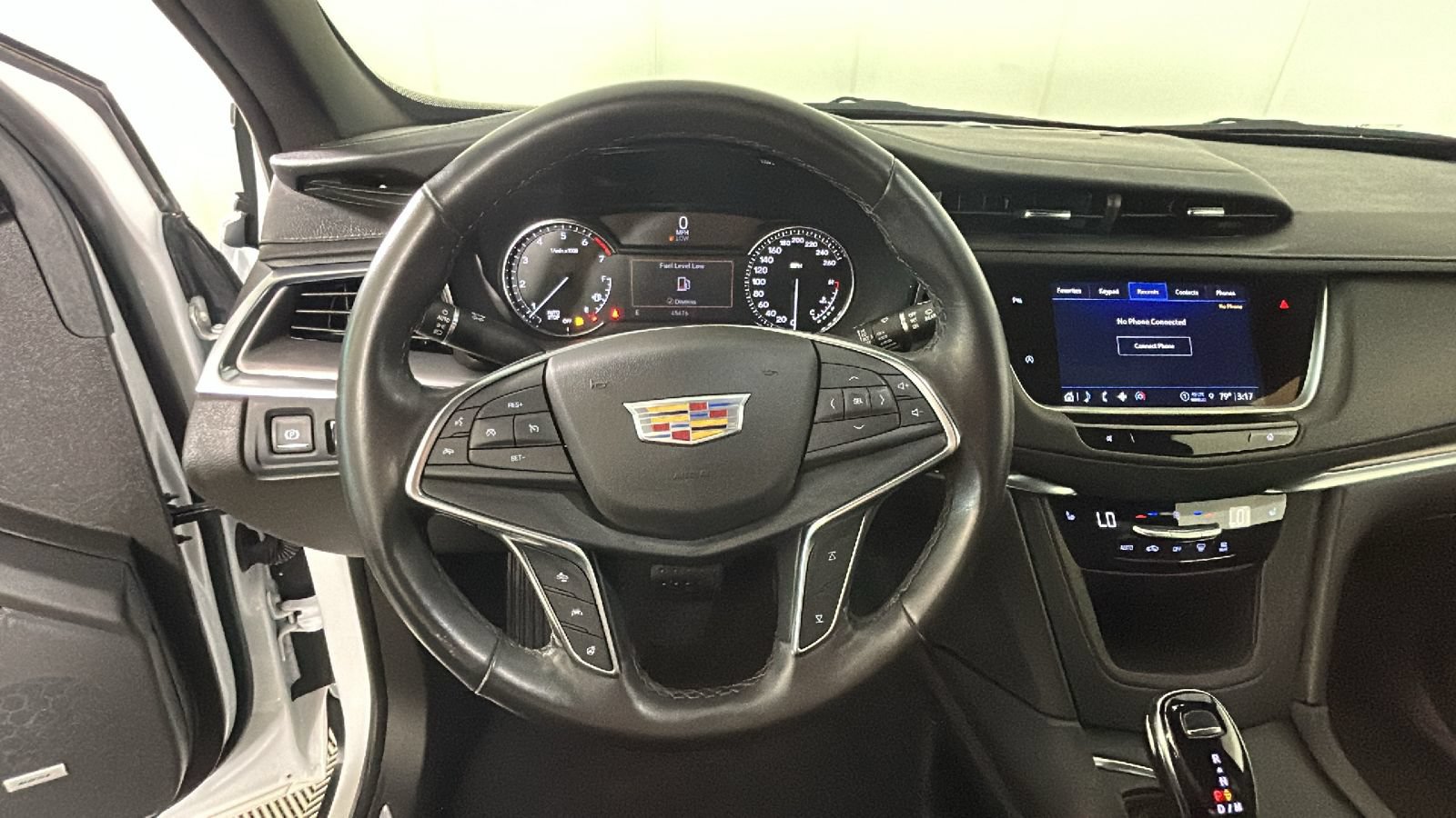 Used 2023 Cadillac XT5 Luxury FWD image 16