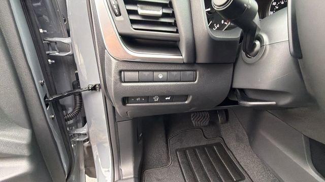 New 2026 Nissan Rogue SV image 30