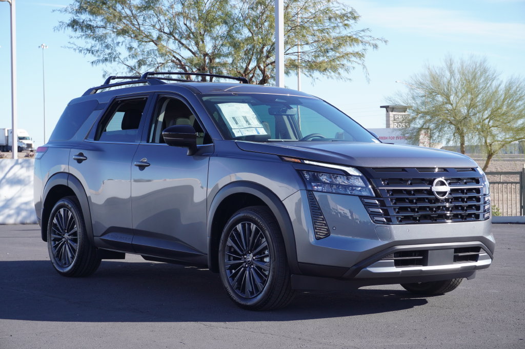 New 2026 Nissan Pathfinder SL w/ SL Premium Package AWD/4WD image 4