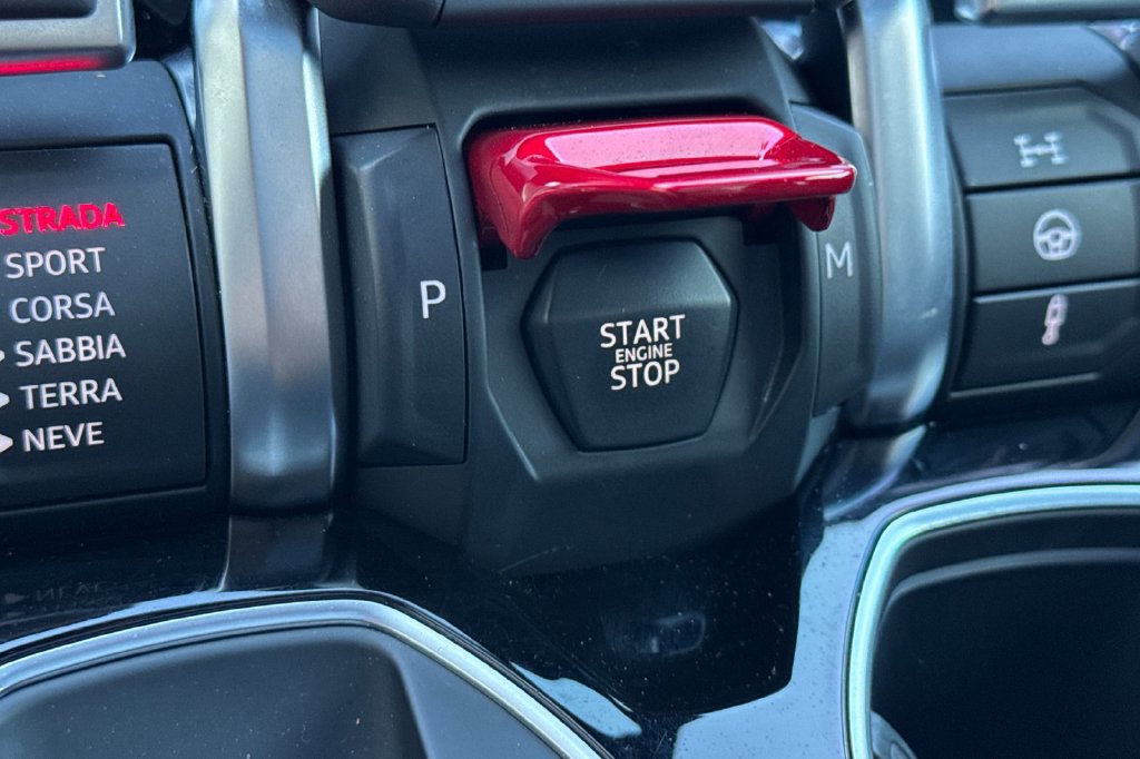 Used 2019 Lamborghini Urus AWD/4WD image 28