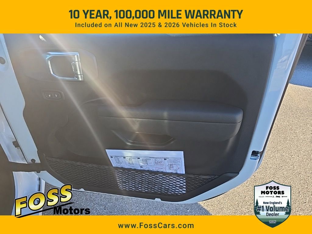 New 2026 Jeep Gladiator Sport AWD/4WD image 10