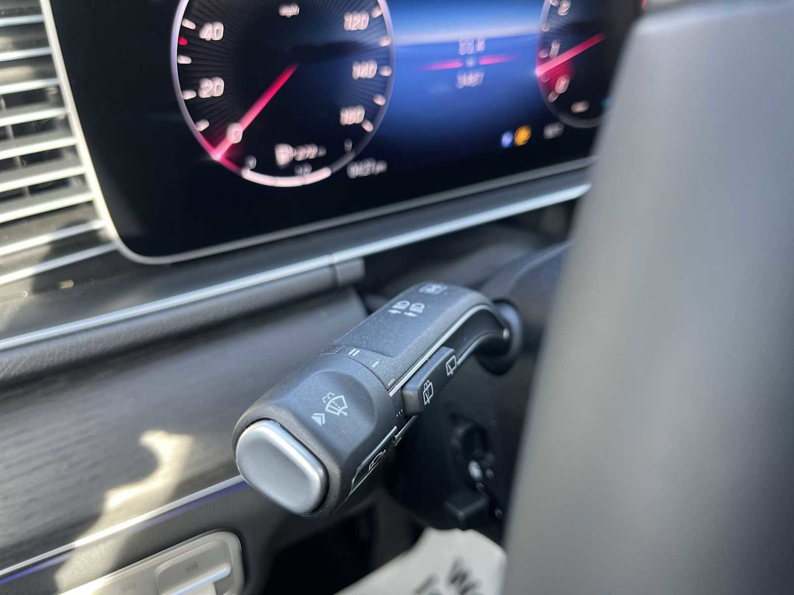 Used 2026 Mercedes-Benz GLE 450 4MATIC image 30