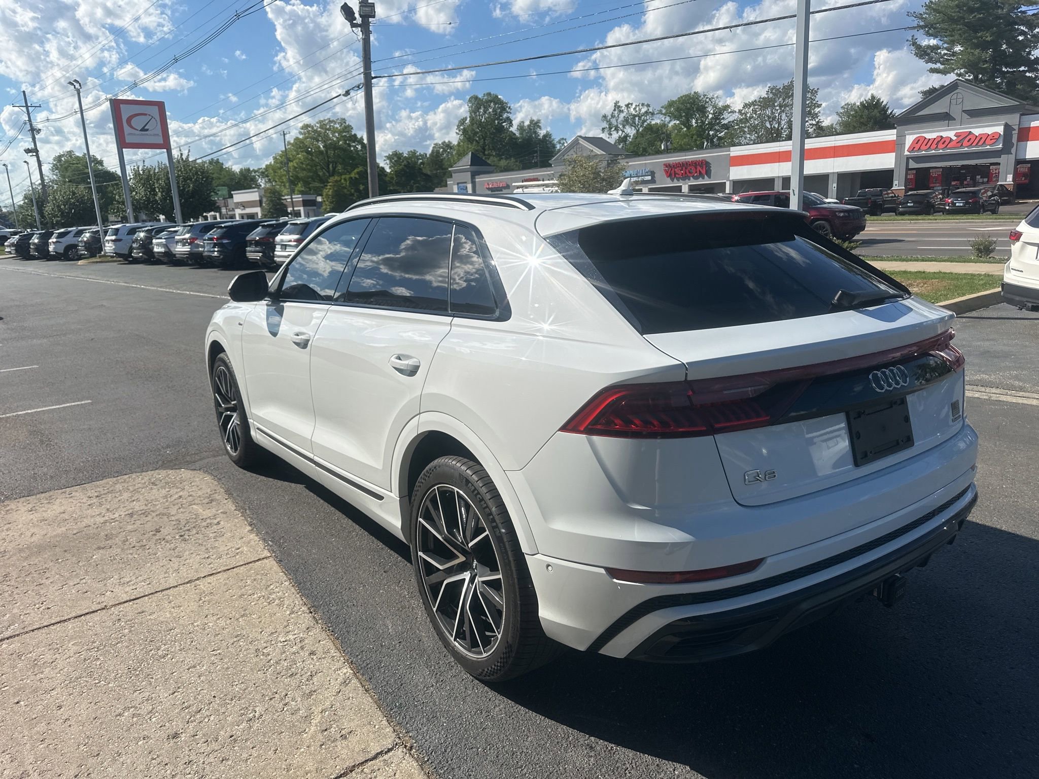 Used 2020 Audi Q8 Prestige w/ Prestige Package image 7