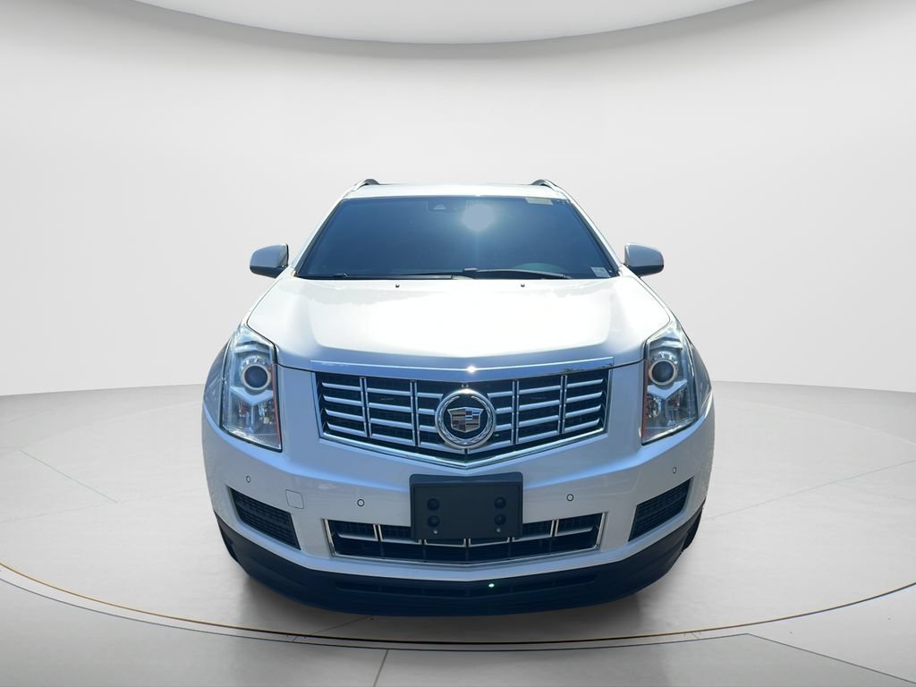 Used 2015 Cadillac SRX Luxury w/ Trailering Package AWD/4WD image 2