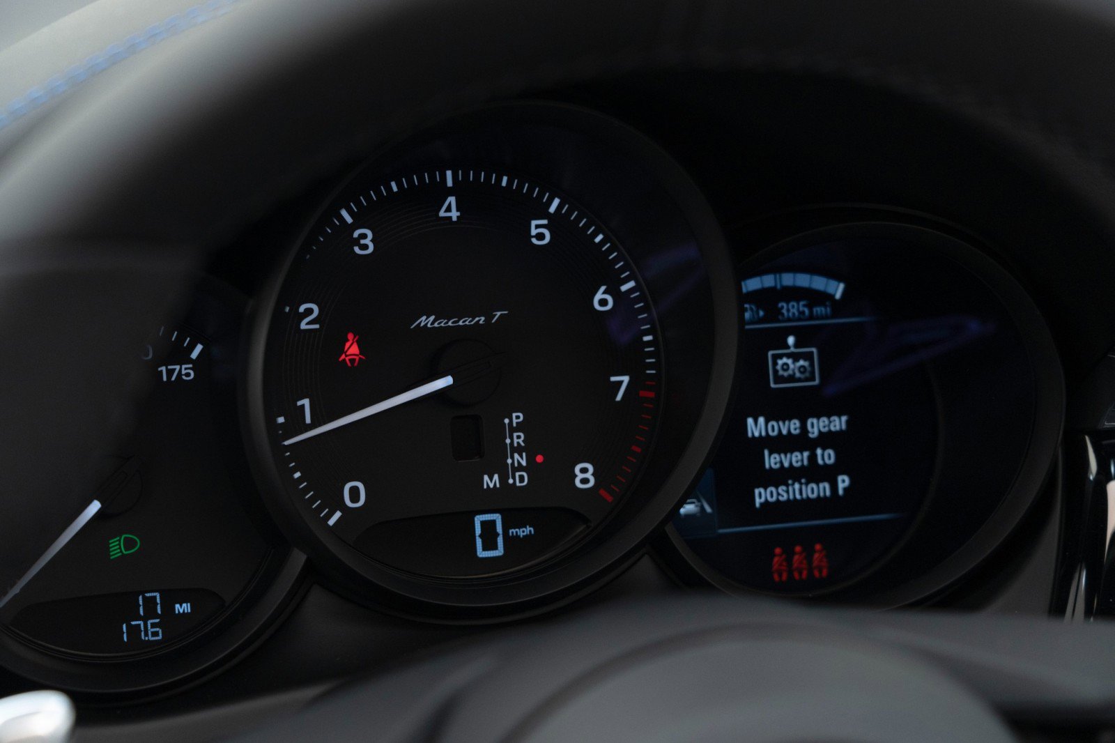 New 2025 Porsche Macan Turbo image 19