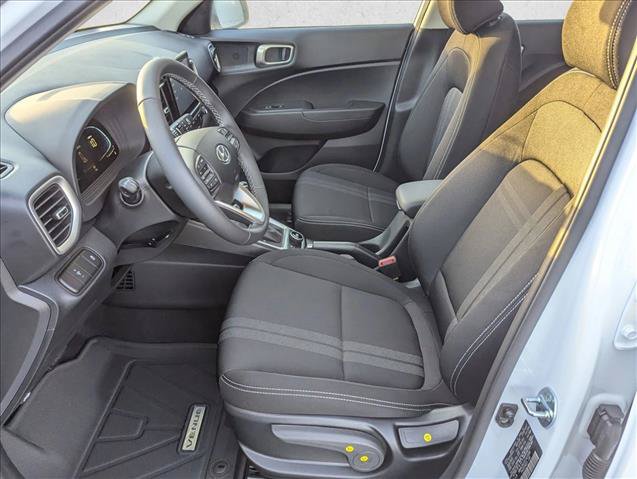 New 2026 Hyundai Venue SEL FWD image 4