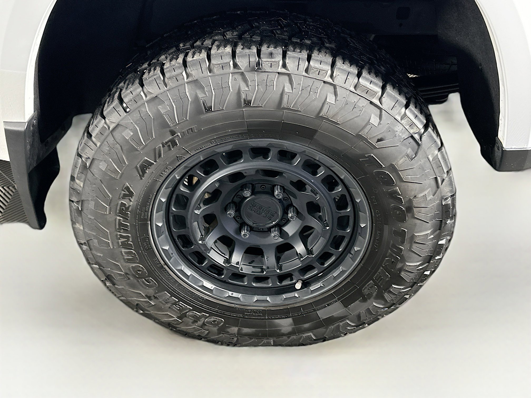 Used 2023 Chevrolet Colorado LT image 11