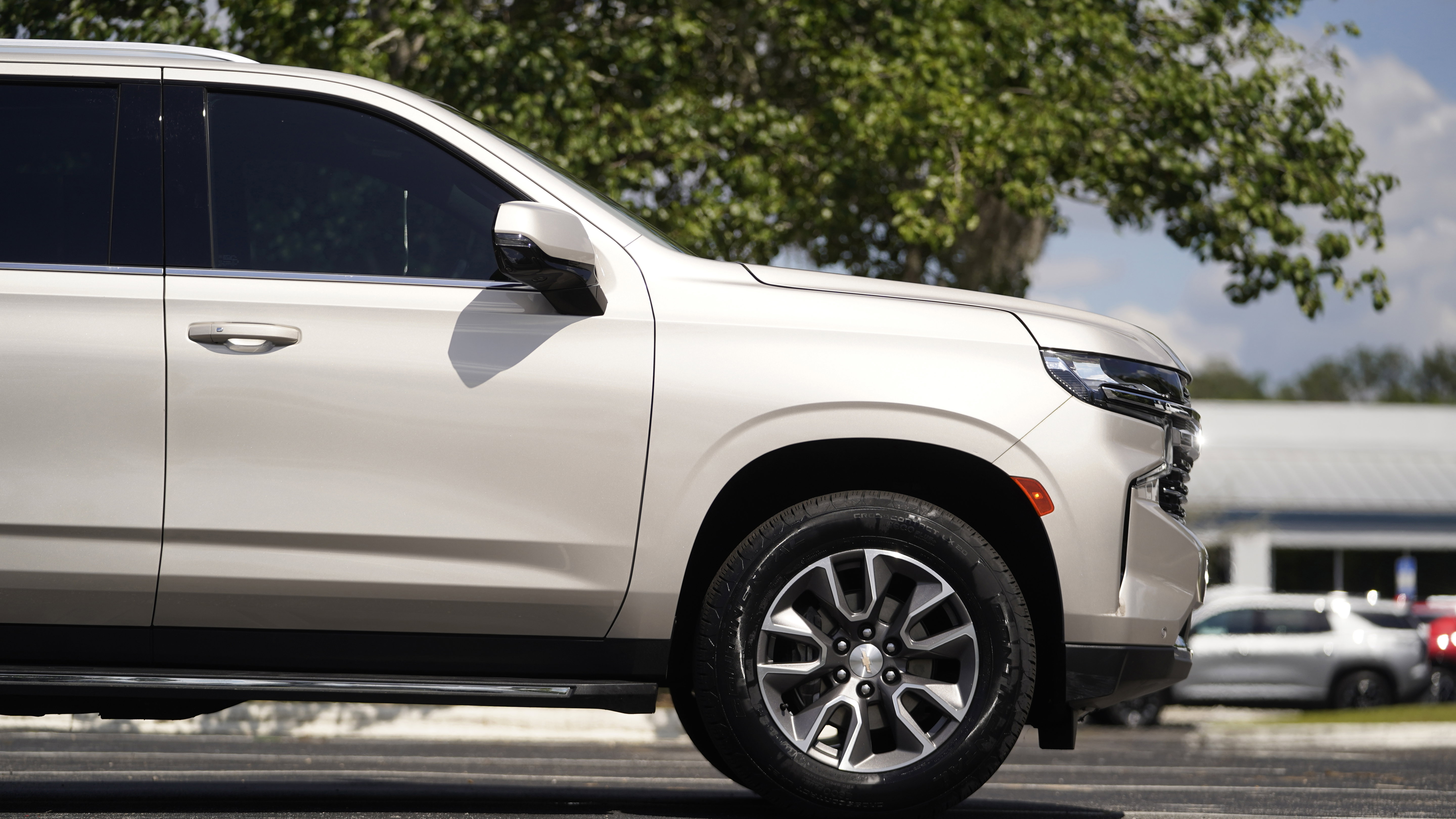 Used 2022 Chevrolet Tahoe LT w/ Luxury Package RWD image 6