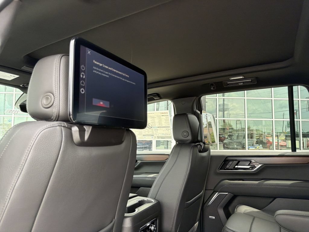 New 2026 GMC Yukon Denali w/ Advanced Technology Package RWD image 18