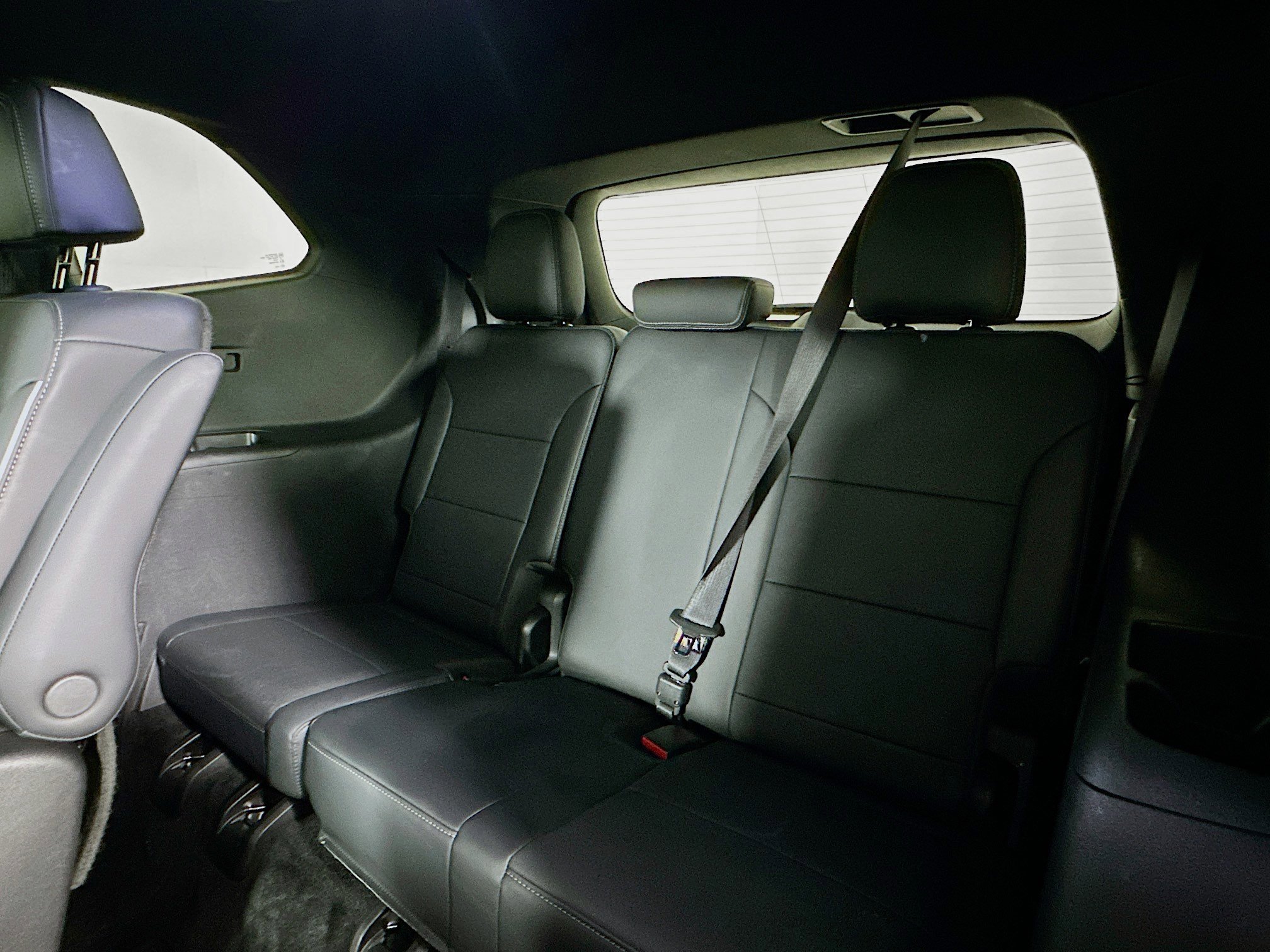 Used 2025 Buick Enclave Preferred image 28