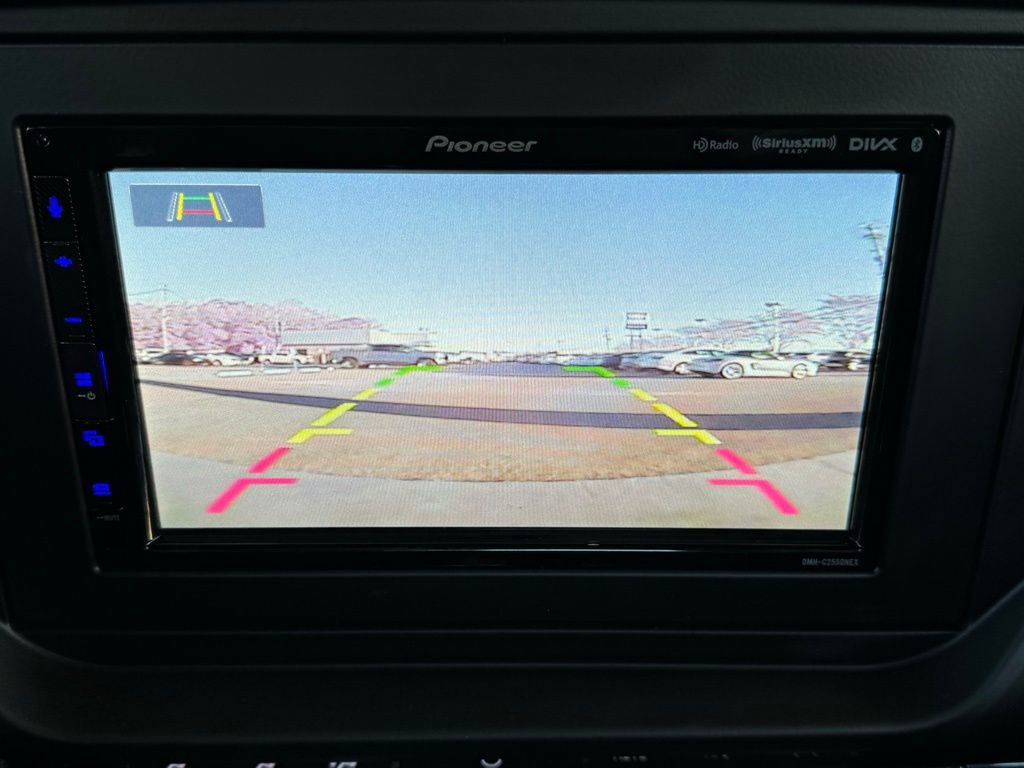 Used 2020 Chevrolet Camaro LT image 31