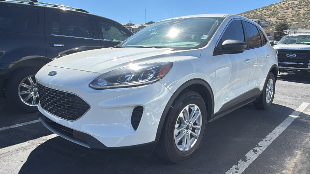 Used 2022 Ford Escape SE w/ Convenience Package AWD/4WD image 3