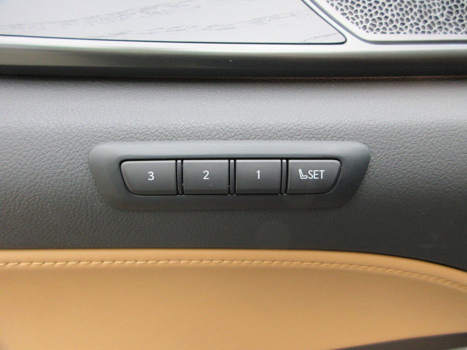 Used 2025 Lexus NX 350h AWD w/ Cold Area Package image 29