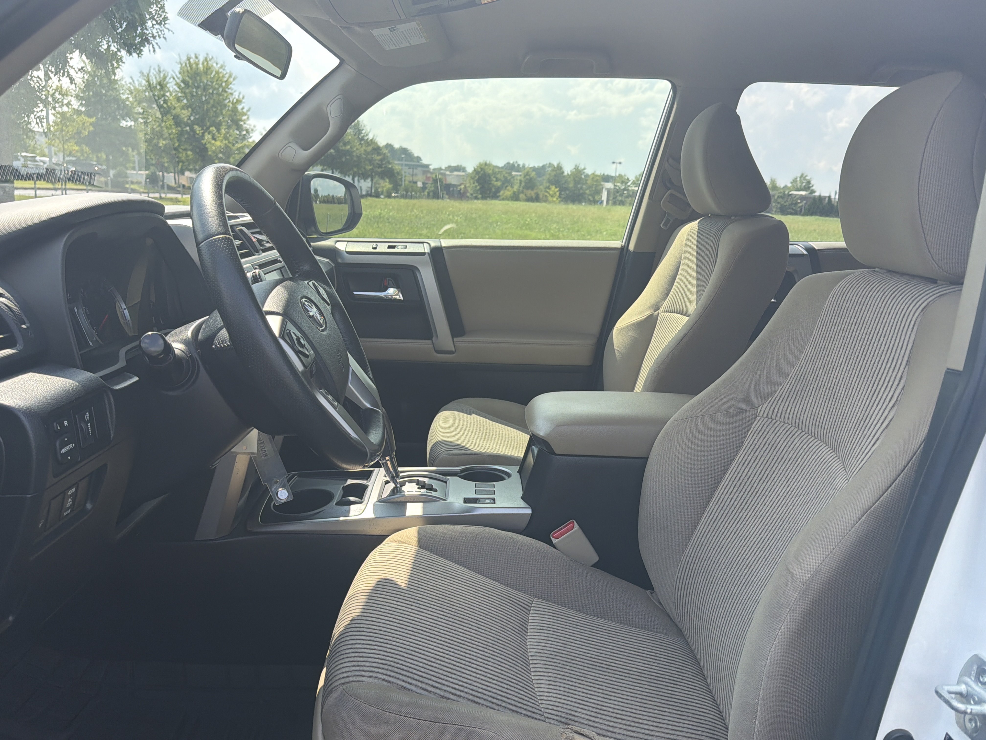 Used 2015 Toyota 4Runner SR5 RWD image 24