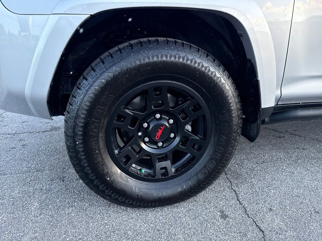 Used 2022 Toyota 4Runner TRD Off-Road Premium image 38